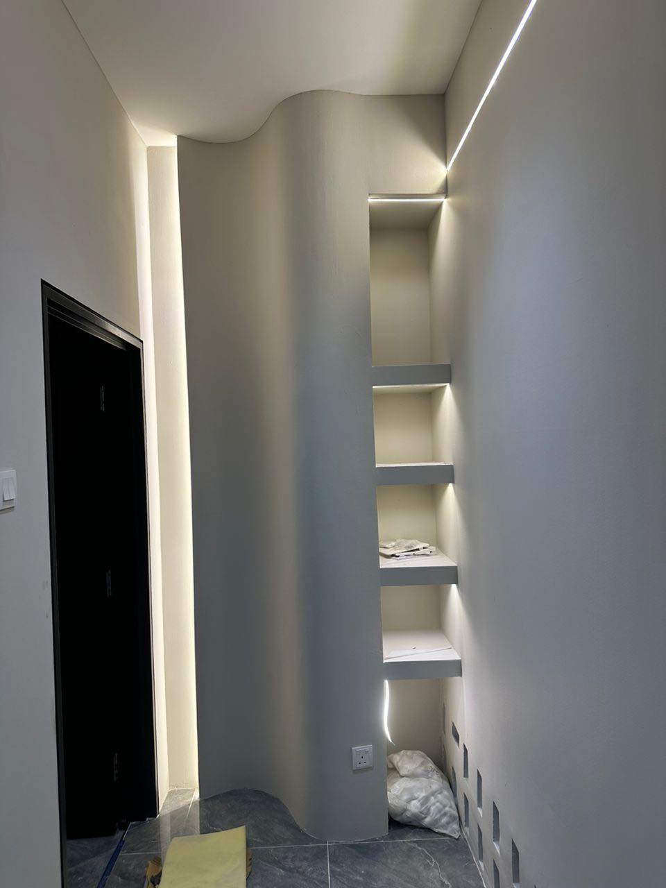 Arch doorway finishing Puchong beauty salon fit-out — arch doorway finishing