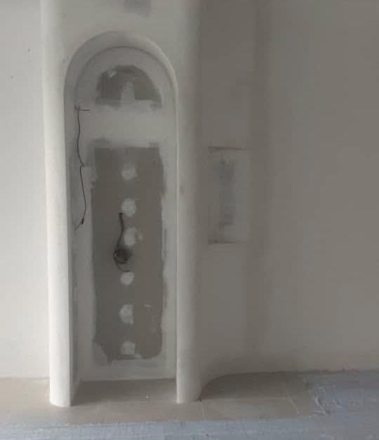 Arched Display Niche – Shah Alam Arched display niche with rounded corners built in partition board, Shah Alam renovation