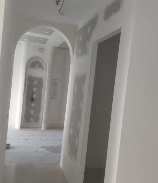Arched Openings – Shah Alam Arched partition openings leading to the arched display niche, Shah Alam renovation